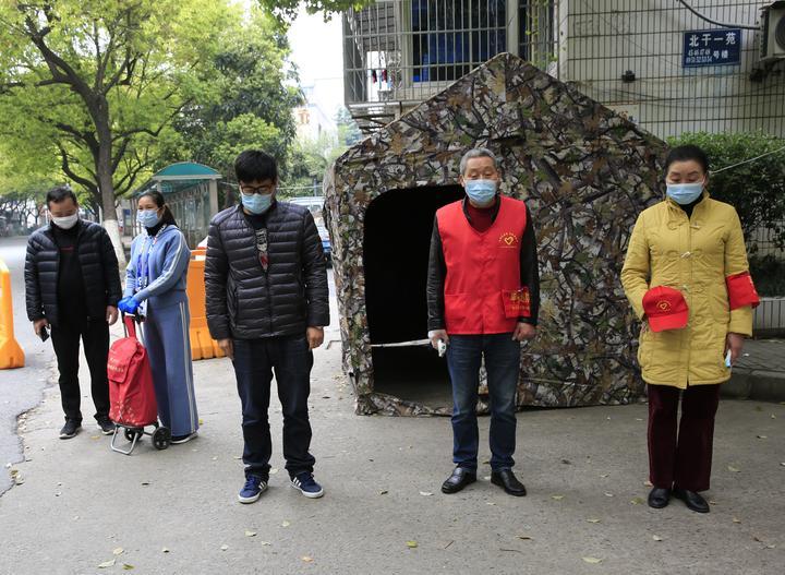 疫情下的温暖光芒，新冠疫情中的感人故事