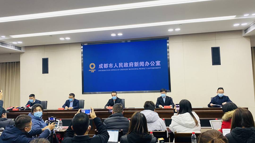 成都新冠疫情，防控措施与民众响应的双重奏响