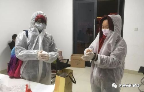 疫情中的温暖之光，那些触动心灵的感人瞬间