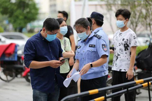 广州疫情下的沉重代价，逝去的数字与深切哀悼
